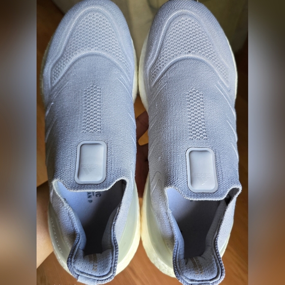 Adidas Ultraboost Women's Slip-on Running Shoes, Sz 9 - Picture 5 of 8